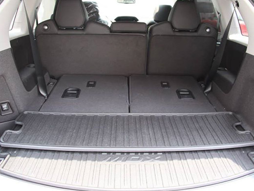 アキュラ MDX 後部座席収納